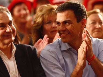 Sánchez junto a Zapatero, en un mitin este viernes.