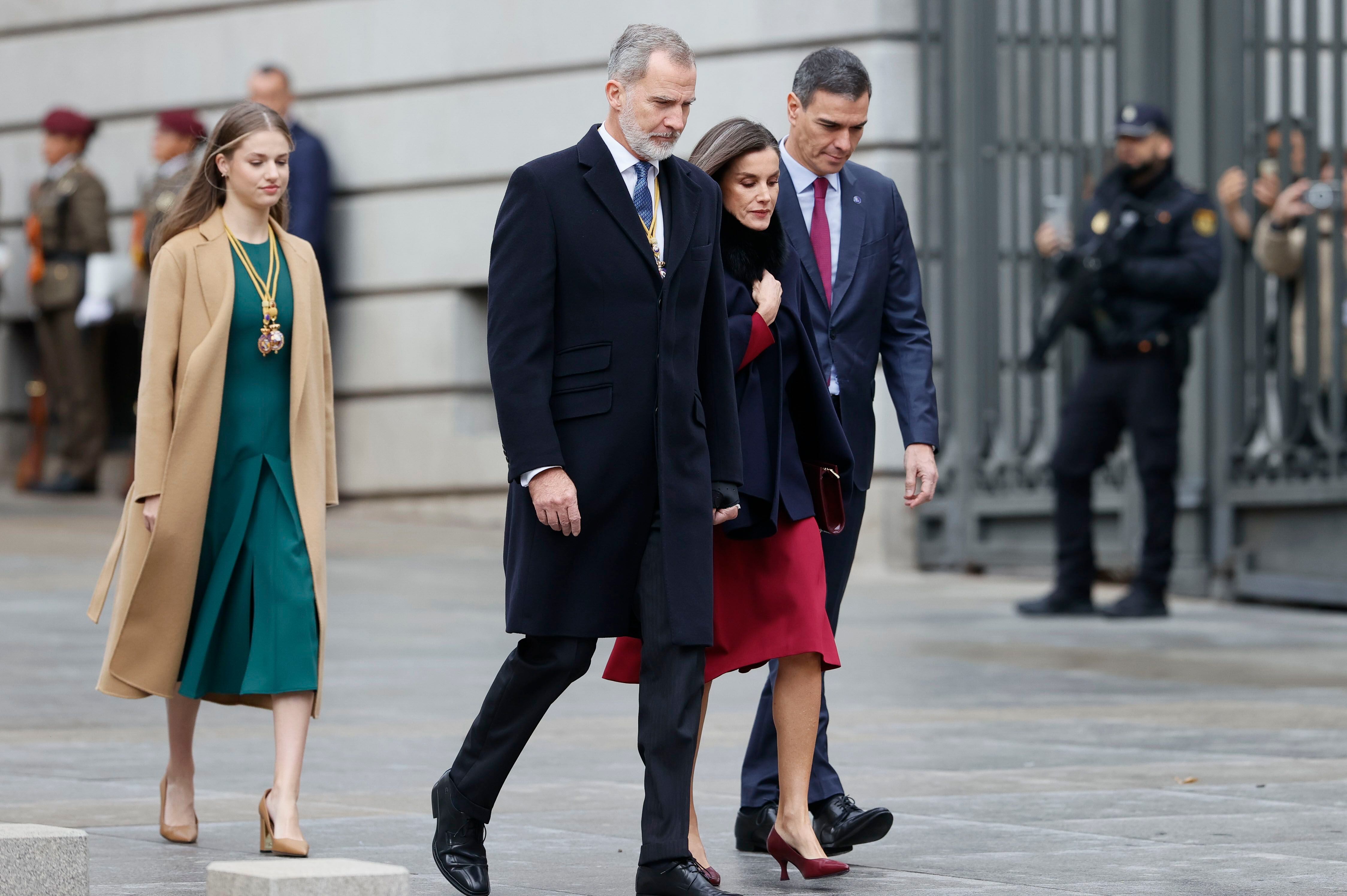 El presidente del Gobierno Pedro Sánchez junto a la princesa de Asturias Leonor, el rey Felipe VI y la reina Letizia.