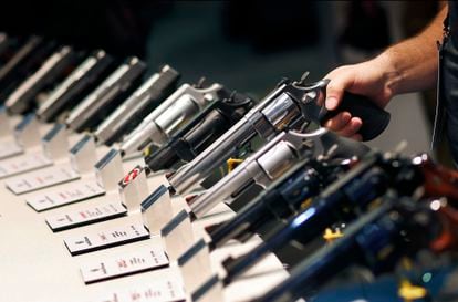 Armas exhibidas en un 'gun show' de Las Vegas, en 2016.