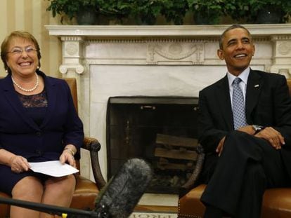 El presidente Barack Obama recibe a su par chilena Michelle Bachelet  