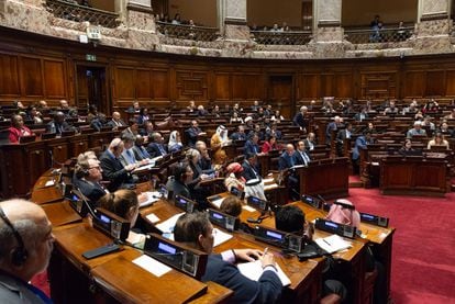 Participantes en la Cumbre Mundial de Comisiones de Futuro en septiembre en Montevideo (Uruguay).