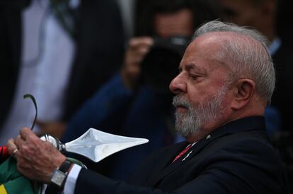 El presidente Lula, este martes en la ceremonia de celebración del Día del Ejército, en Brasilia.
