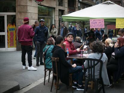 Una protesta de veïns per la inseguretat al Raval.