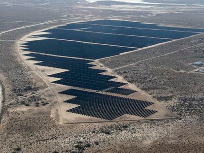 Vista aérea del parque fotovoltaico de Puerto Peñasco, en Sonora (México), este 2 de febrero.