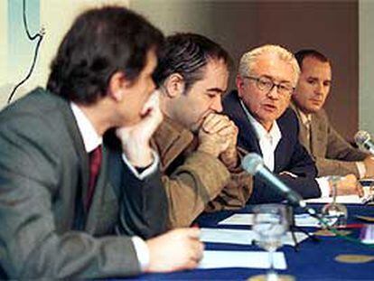Jorge Flo, Antonio García Ferreras, Daniel Gavela y Pedro Guerrero, en la conferencia de prensa de ayer.