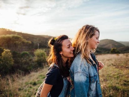 Amistad platónica: qué sienten los amigos que parecen pareja