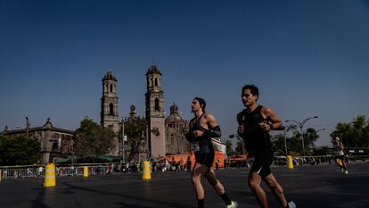 Se llevó a cabo el Maratón de la Ciudad de México, la myaor competencia en América Latina, después de dos años de confinamiento por coronavirus, el 28 de Noviembre de 2021. .
