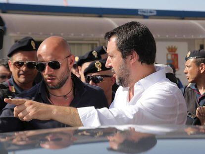 El vicepresidente y ministro de Interior Matteo Salvini llega al centro de acogida de Pozzallo. 
