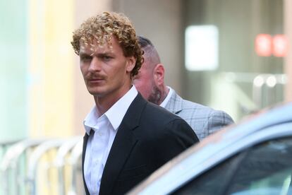 El examines Daniel Penny, tras ser detenido por la muerte de Jordan Neely, el 12 de Mayo en New York.
