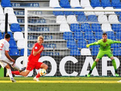 Fornals marca el gol de la victoria de España ante Bélgica.