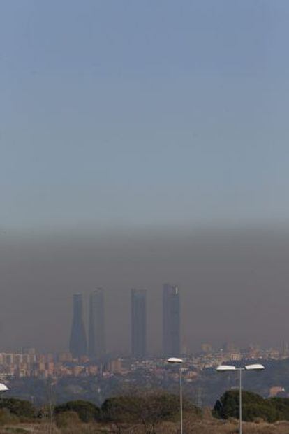 Contaminación sobre Madrid el pasado 5 de enero.