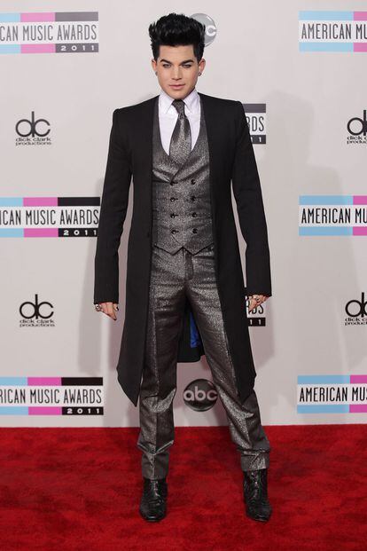 Adam Lambert, ex American Idol y último en prestar su prodigiosa voz al grupo Queen.
