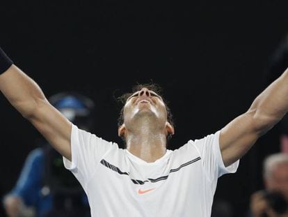 Rafa Nadal celebra su victoria ante Dimitrov en las semifinales del Open de Australia