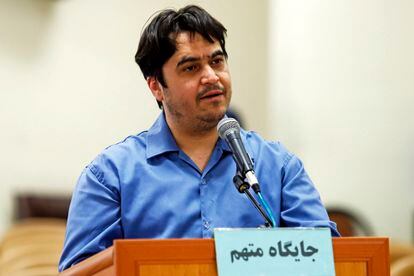El activista Ruhollah Zam durante su juicio ante un tribunal revolucionario.