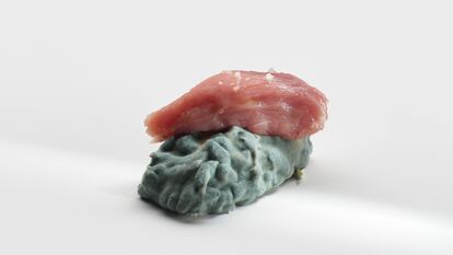 'Utopía: ternera roqueforti' . Plato del restaurante Mugaritz.