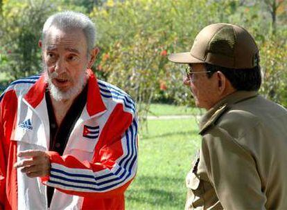 Fidel Castro y su hermano Raúl, el pasado martes en La Habana.