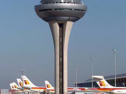 Vista de la torre de control de la Terminal T4 de Barajas