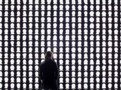 Instalaci&oacute;n de Alfredo Jaar en el Museo de la Memoria de Santiago.