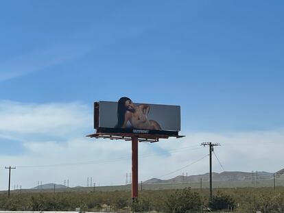 Billboard for Kim Kardashian's Skims brand on a highway on the way to Los Angeles.  Photograph taken on April 18, 2022.