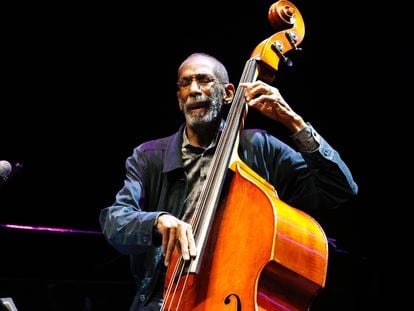 Ron Carter, durante su concierto en Getxo.