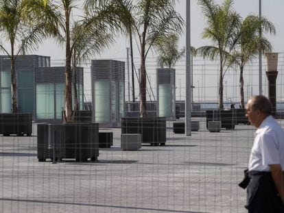 La plataforma de cemento donde el ex alcalde de Barcelona Joan Clos planeó ubicar un zoo.