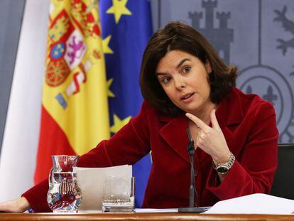Soraya Sáenz de Santamaría, durante la rueda de prensa del Consejo de Ministros, este viernes.