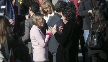 Carme Forcadell i Marta Rovira, durant la sessió oficial de fotos per a la campanya.