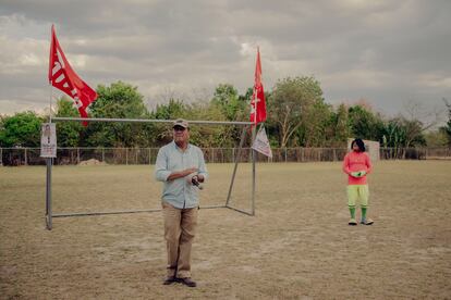 Mitin del alcalde Héctor Lara del partido FMLN, que busca su reelección por un periodo más en el municipio de El Paisnal, El Salvador el 22 de febrero del 2021. Fred Ramos para El País.