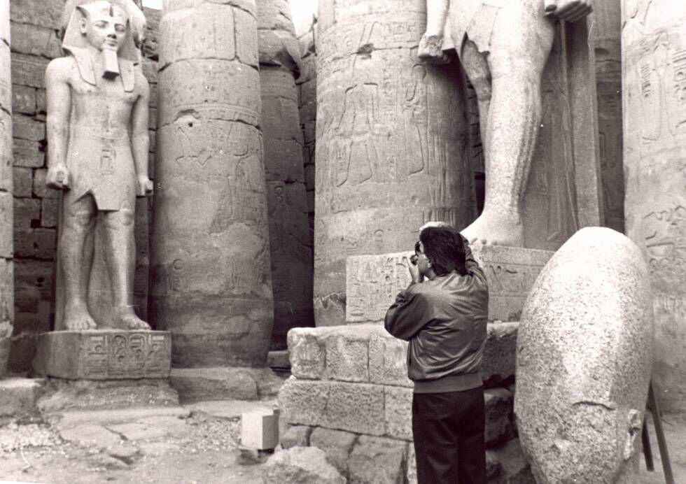 Felipe González en un viaje a Egipto en 1987.