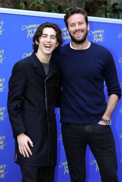 Timoth&eacute;e Chalamet y Armie Hammer posan ante la prensa italiana durante el estreno de &#039;Call me by your name&#039; en Roma.