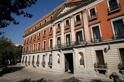 El Palacio de Buenavista, sede del Cuartel General del Ejército de Tierra, en Madrid.