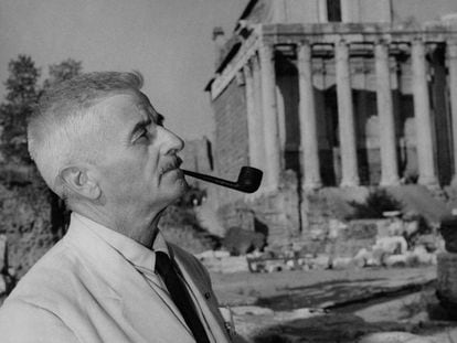 William Faulkner, en Roma en 1955.
