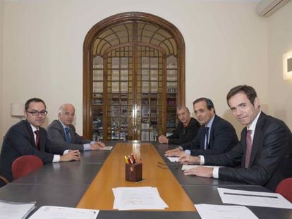 Momento de la firma de la compra de los activos de Fagor, en Barcelona.