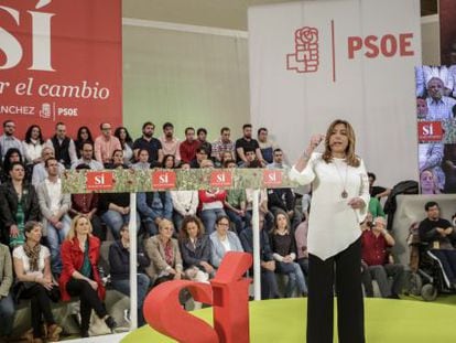 GRA059. M&Oacute;STOLES (C.A. DE MADRID), 14/05/2016.- La presidenta de Andaluc&iacute;a, Susana D&iacute;az, durante su intervenci&oacute;n en la presentaci&oacute;n de Pedro S&aacute;nchez como candidato del partido a la Presidencia del Gobierno, en un acto celebrado hoy en el pabell&oacute;n Los Rosales de la localidad madrile&ntilde;a de M&oacute;stoles. EFE/Emilio Naranjo