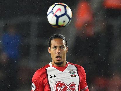 Virgil van Dijk durante un partido del Southampton.