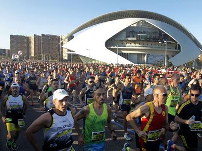 Primeros compases de la Maratón de Valencia en la edición de 2019.