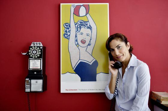 Toni Acosta adquirió esta lámina de ‘Chica con pelota’, de Lichtenstein, en el MoMA.