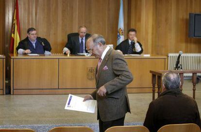 El exregidor de Sada y actual primer teniente de alcalde, Ram&oacute;n Rodr&iacute;guez Ares, ayer en la Audiencia de A Coru&ntilde;a.