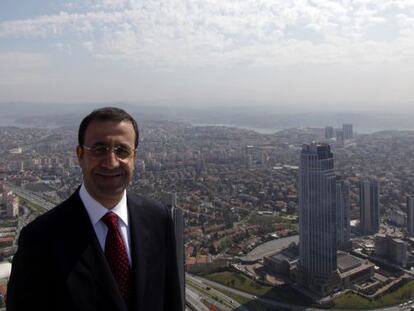 Nahit Kiler, presidente de la corporaci&oacute;n Kiler, desde la azotea de la torre Sapphire en Estambul