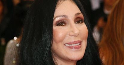 Cher se declara firmemente partidaria de los retoques estéticos.