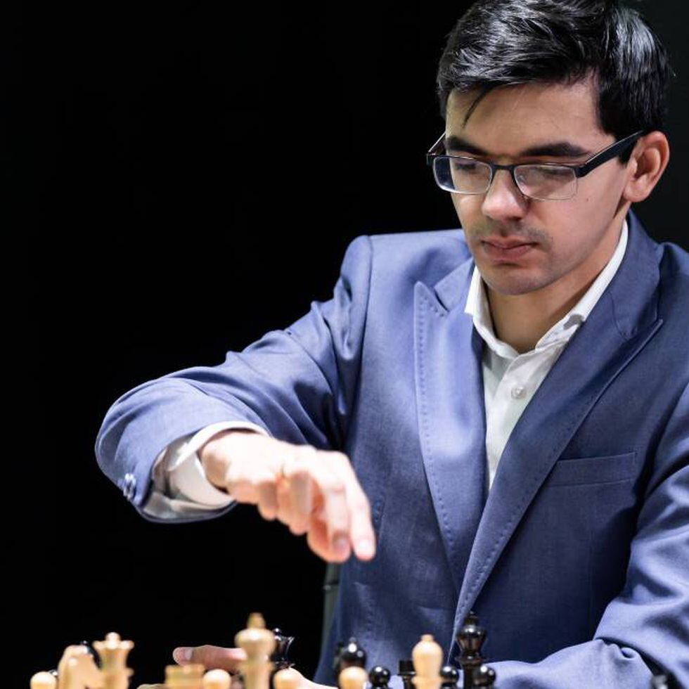 Ajedrez Goya - La rivalidad entre Magnus Carlsen y Anish Giri manifiesta en  Twitter. Anish: Los dos jugadores del top últimamente me dejan sin récords  (por la reciente racha sin ganar de