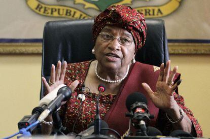 La presidenta de Liberia, Ellen Johnson Sirleaf, en una conferencia de prensa en Monrovia.