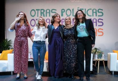 From the left, Mónica García, Yolanda Díaz, Ada Colau, Fátima Hamed Hossain and Mónica Oltra, in a ceremony in Valencia, last November.