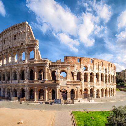 The Roman Colosseum was built using concrete with added quicklime.