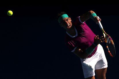 Rafael Nadal durante el partido de cuartos de final contra Denis Shapovalov en Melbourne.