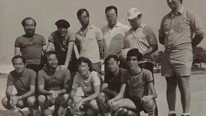 Grupo de profesores del internado de los carmelitas en Vila-real, Castellón, en 1975, con Francisco Armell, acusado de abusos, a la derecha.