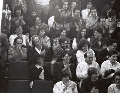 Paco de Lucía, entre el público, en el concierto de Chick Corea en marzo de 1990.