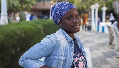 La activista senegalesa Sylvie Diack, de 20 años, en Dakar.