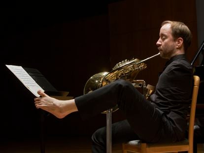 Felix Klieser en un momento de su actuación en el Festival de Música Religiosa de Cuenca en abril de 2022.