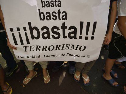 Pancarta contra el terrorismo.